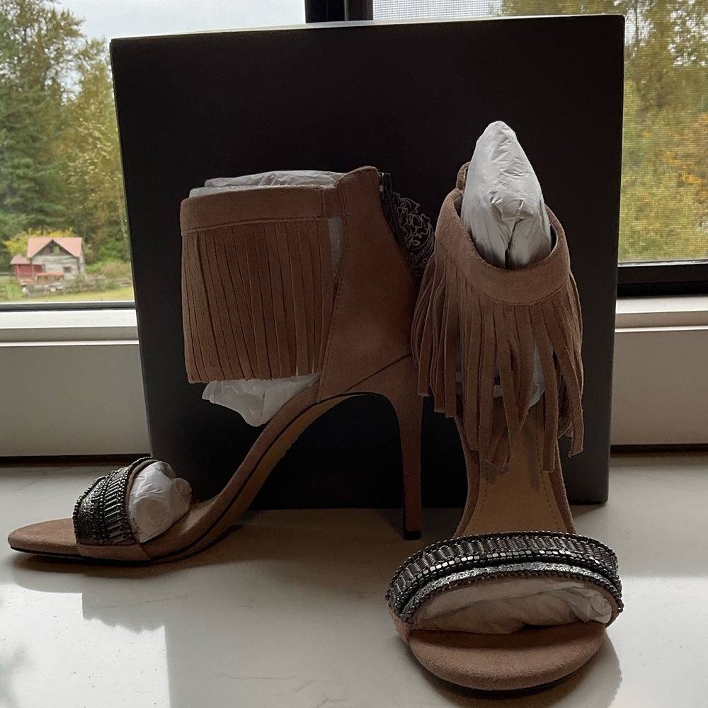 Vince Camuto Truman Fringe sandal